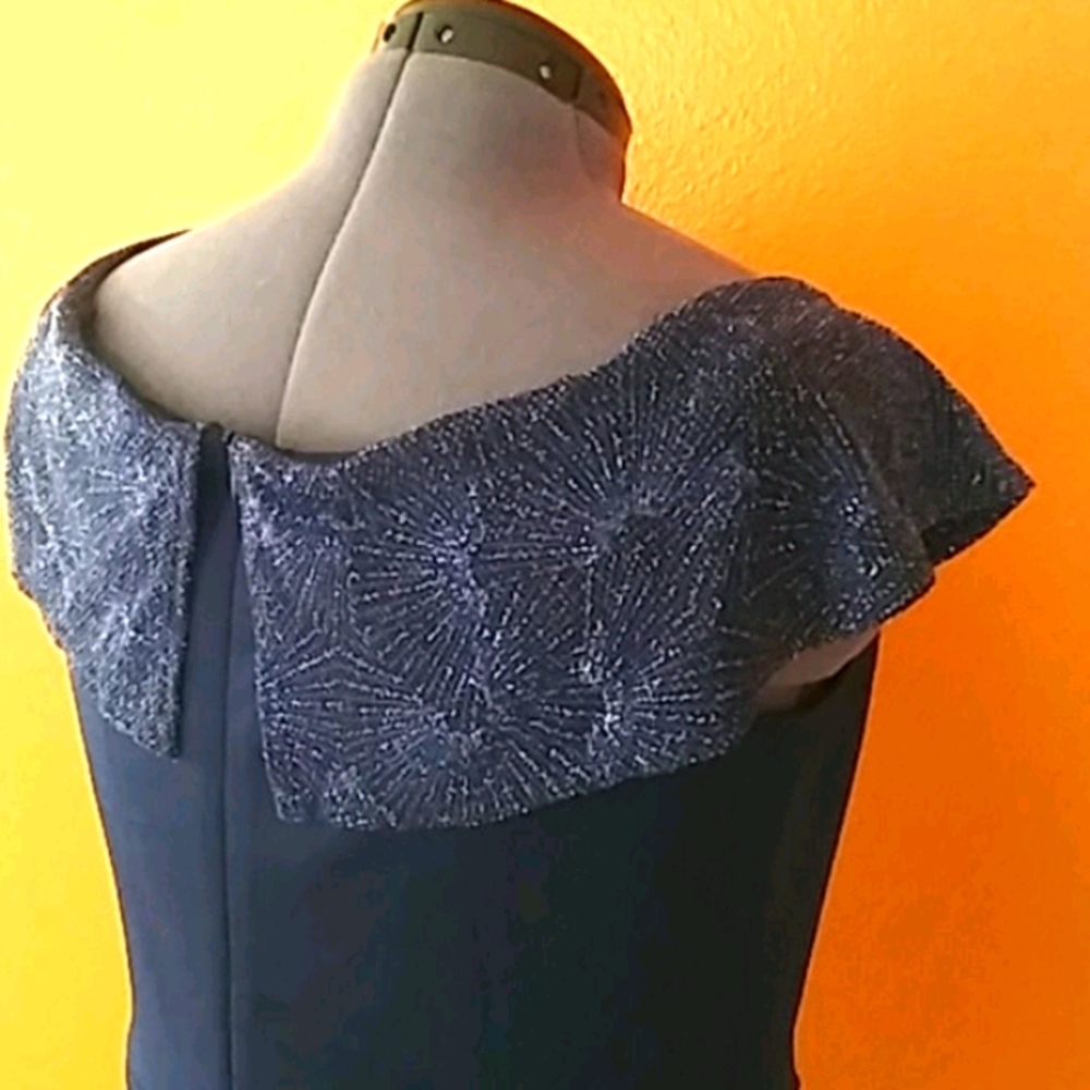 Formal Dress - Picture 8 of 9
